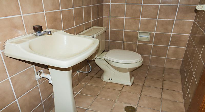 VENTA DE CASA EN LAS ACACIAS - URB. SANTA VICTORIA